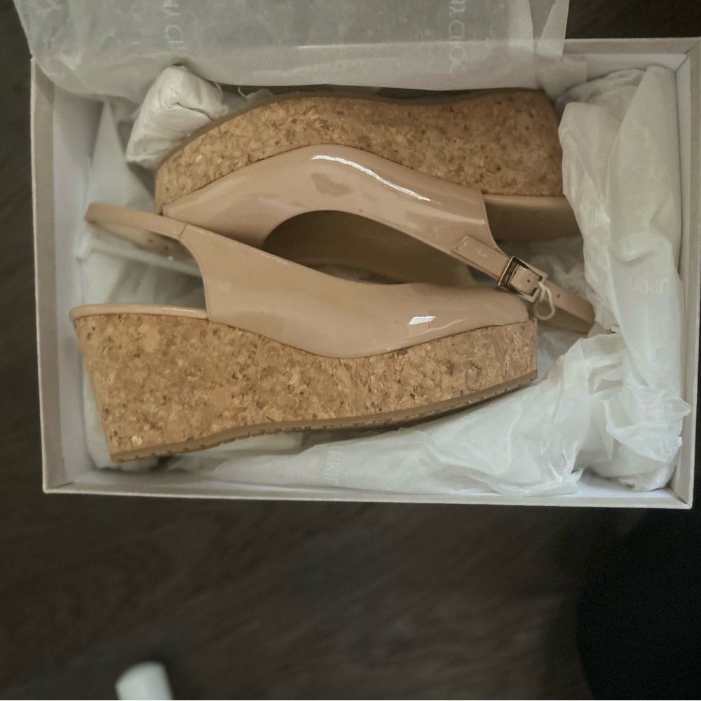 Brand new never worn Jimmy Choo pumps